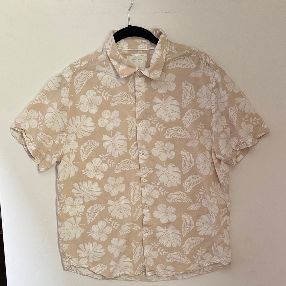 Cactus Man Men's Beige and White Floral Button-Down Shirt | Large